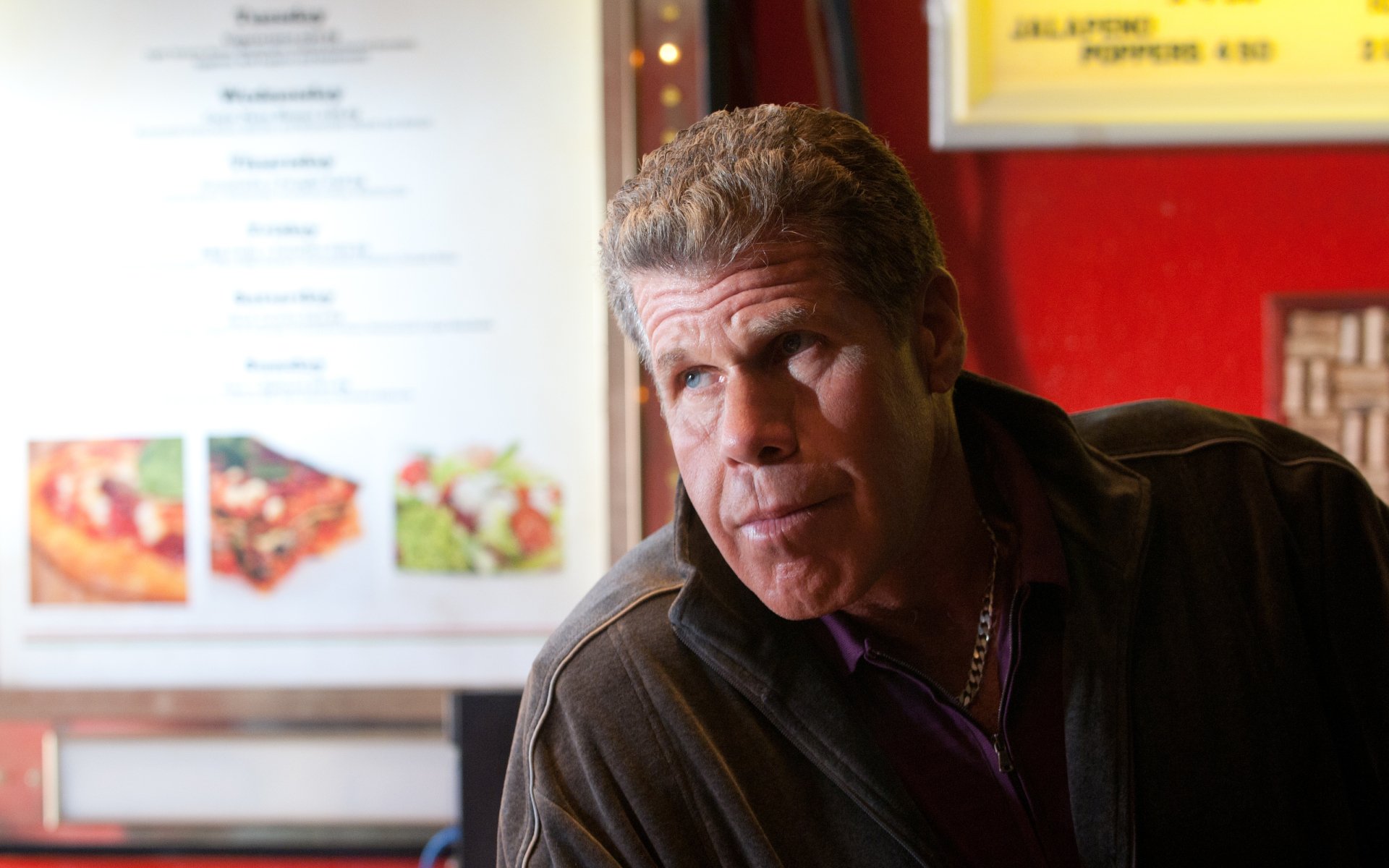 Download Drive (2011) Ron Perlman Movie HD Wallpaper