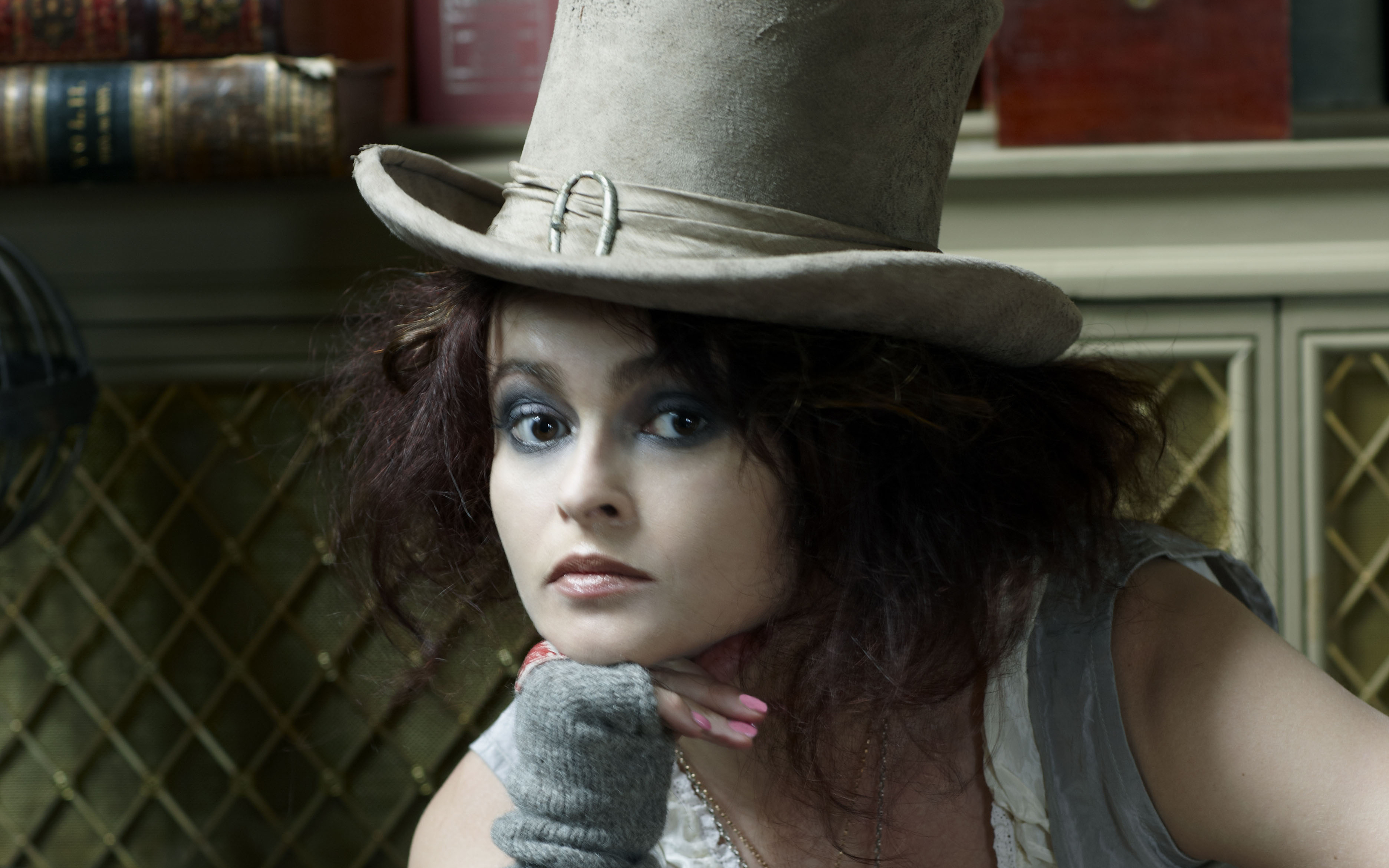 Celebrity Helena Bonham Carter HD Wallpaper | Background Image