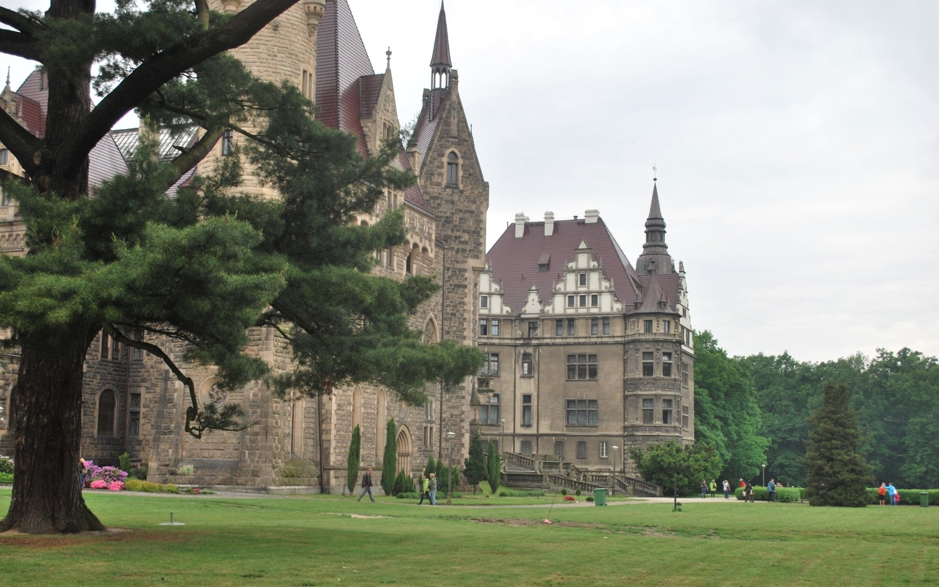 Download Man Made Moszna Castle HD Wallpaper