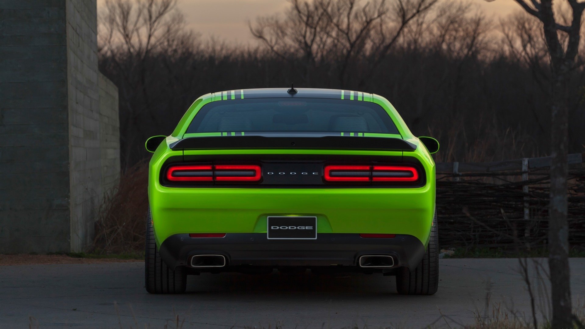 Download Vehicle Dodge Challenger HD Wallpaper