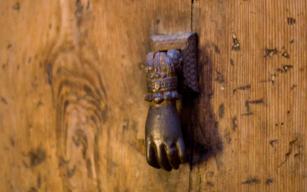 door man made door knocker HD Desktop Wallpaper | Background Image