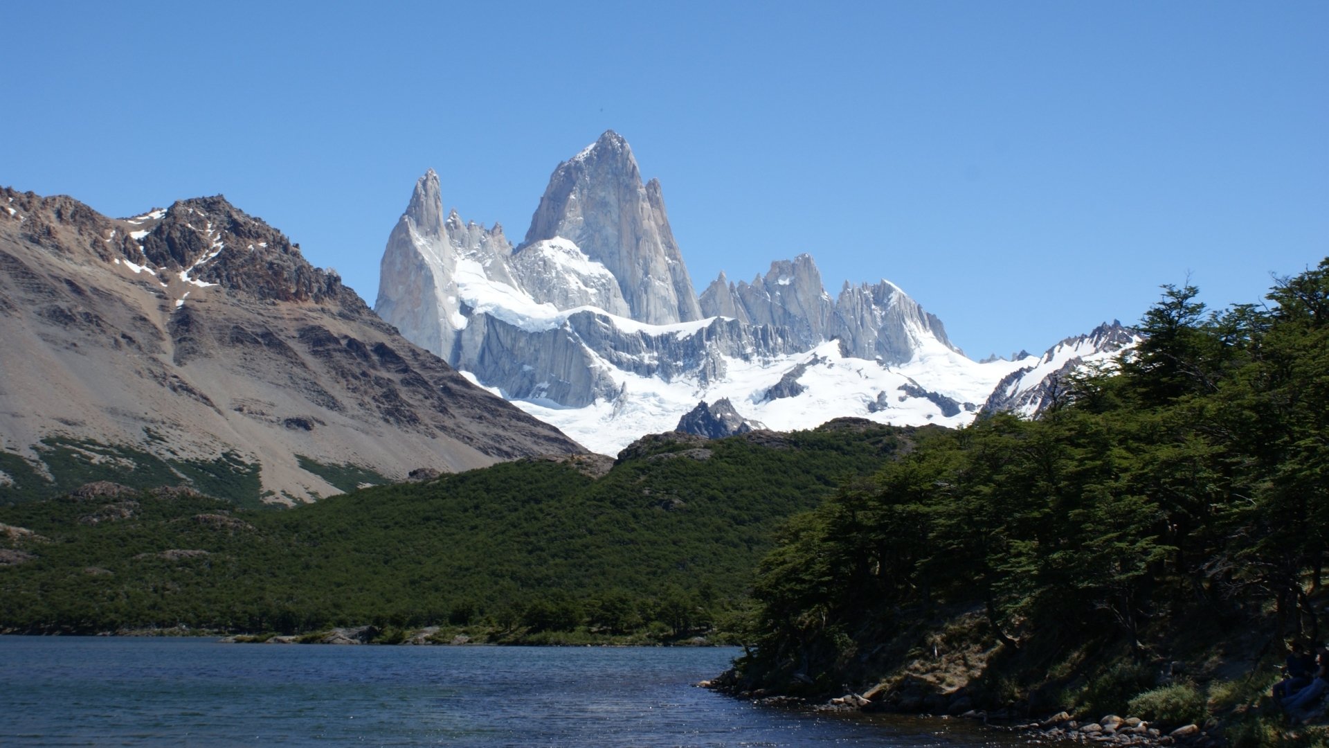 Маунт похожий на. Фицрой (гора). Фицрой Аргентина. Аргентина гора Фитц Рой. Гора Фицрой Аргентина.