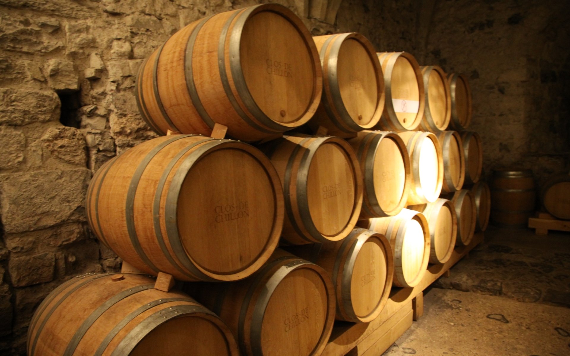 Download Man Made Barrel HD Wallpaper