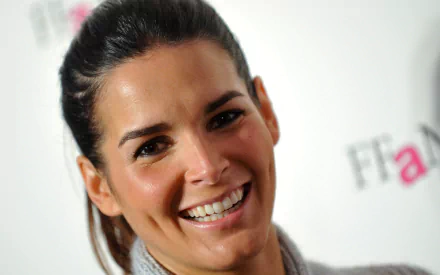 American actress Celebrity Angie Harmon HD Desktop Wallpaper | Background Image