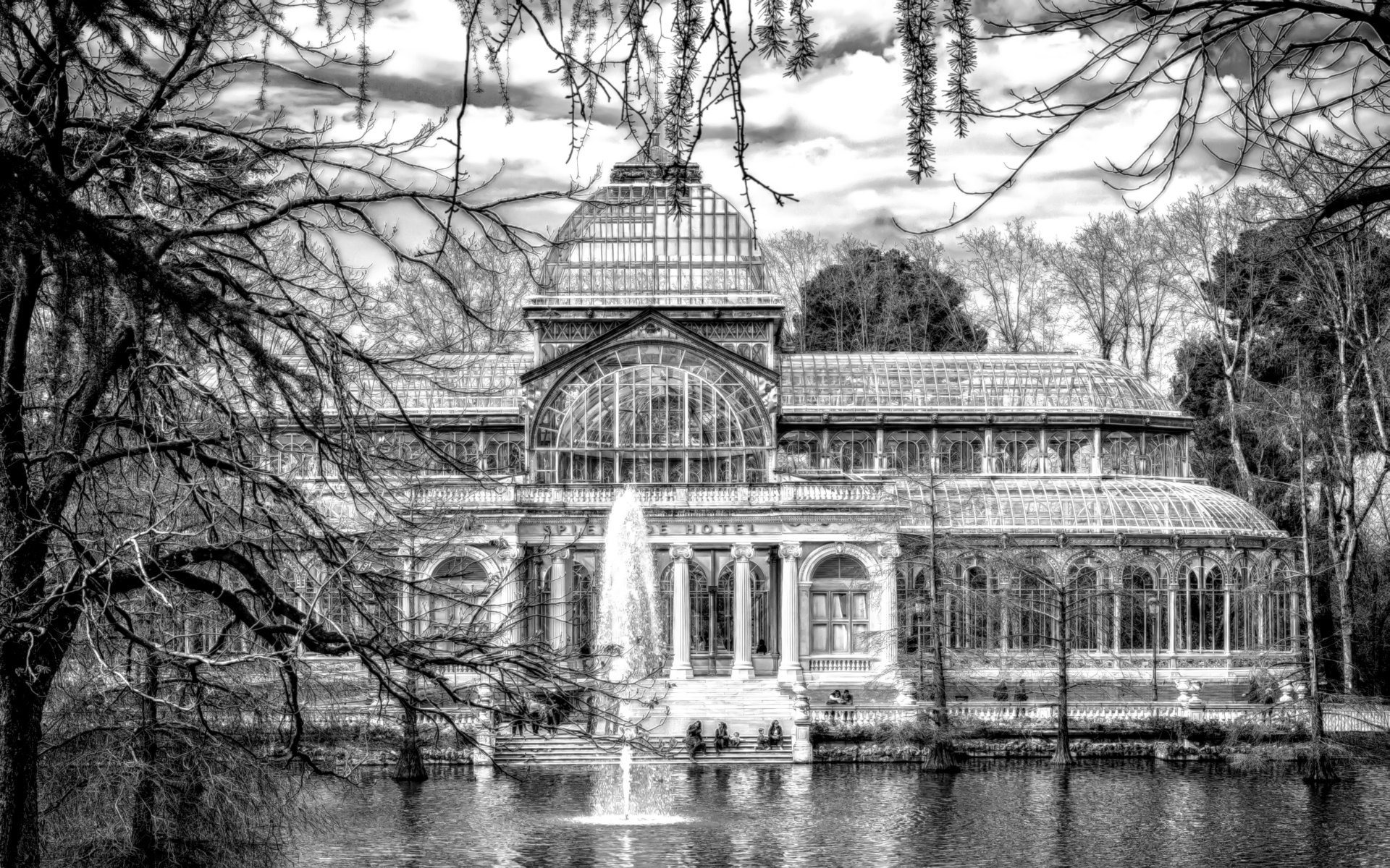 Download Man Made Palacio De Cristal HD Wallpaper