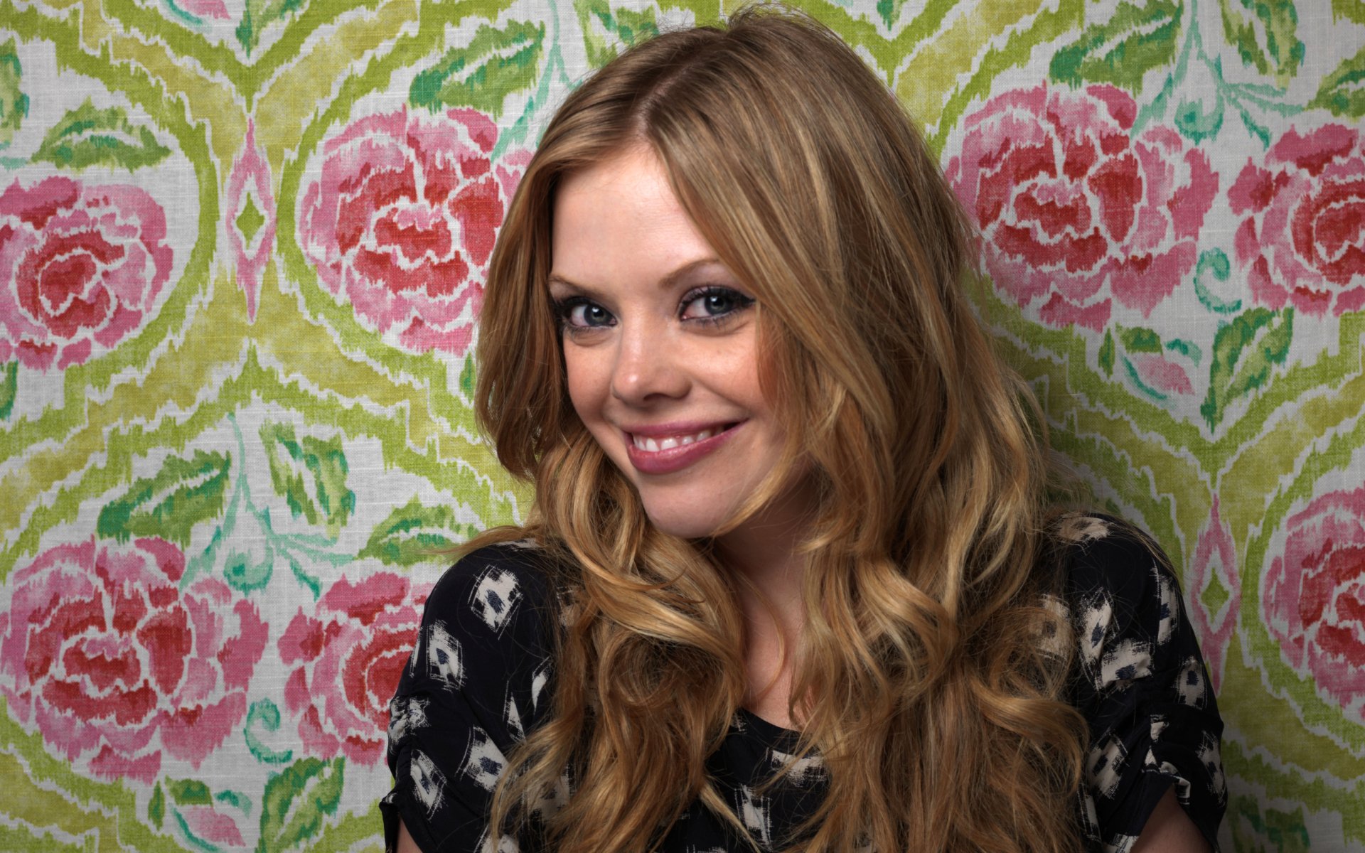 Download Actress American Woman Dreama Walker HD Wallpaper