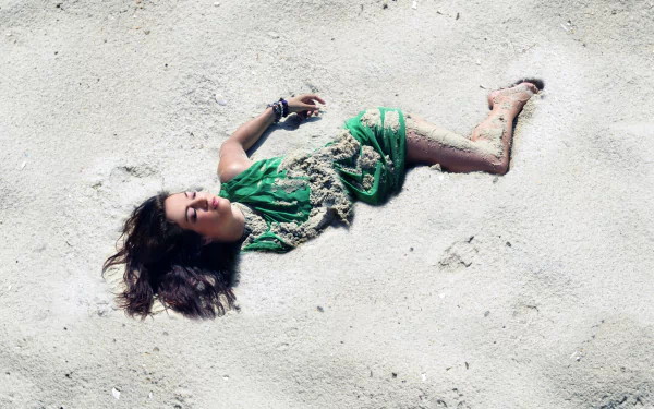 sand green dress woman mood HD Desktop Wallpaper | Background Image