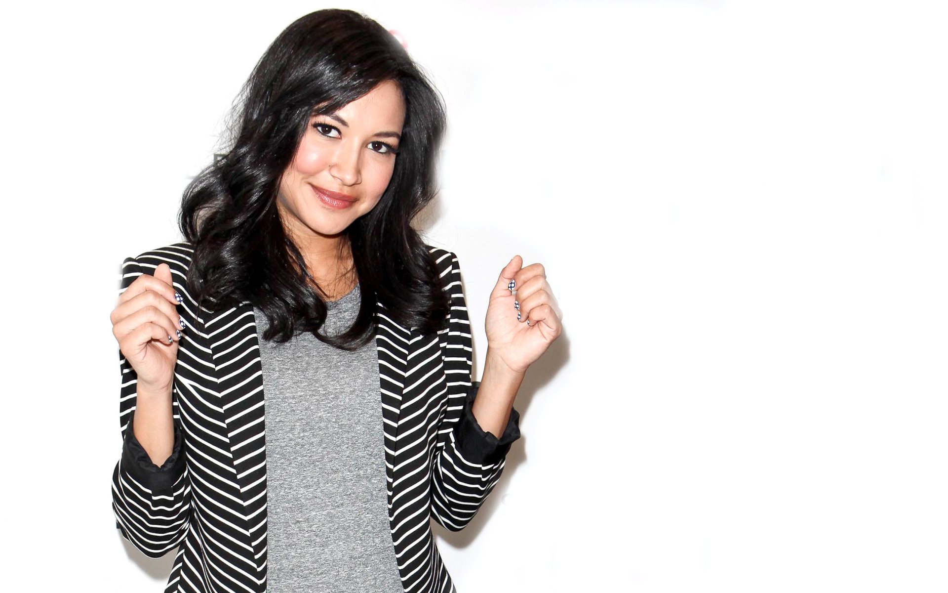 Download American Actress Celebrity Naya Rivera HD Wallpaper