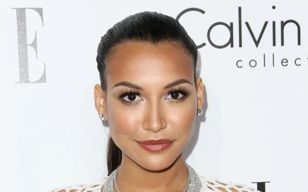 American actress Celebrity Naya Rivera HD Desktop Wallpaper | Background Image