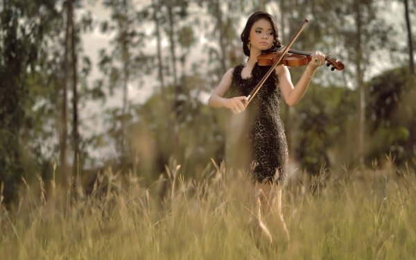 Women Model Violin HD Wallpaper | Background Image