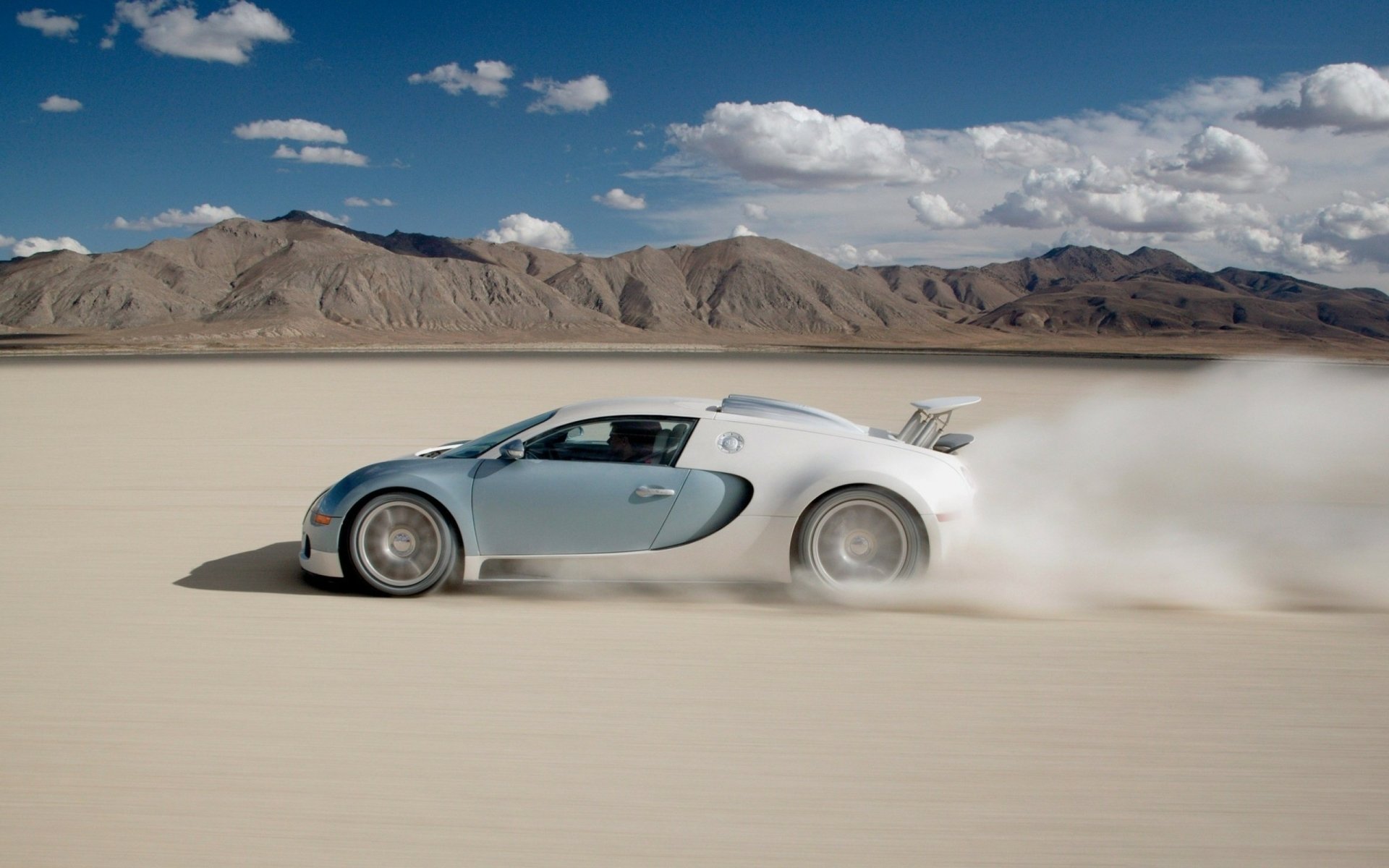 Download Bugatti Veyron Vehicle Bugatti Veyron 16.4 Grand Sport HD Wallpaper
