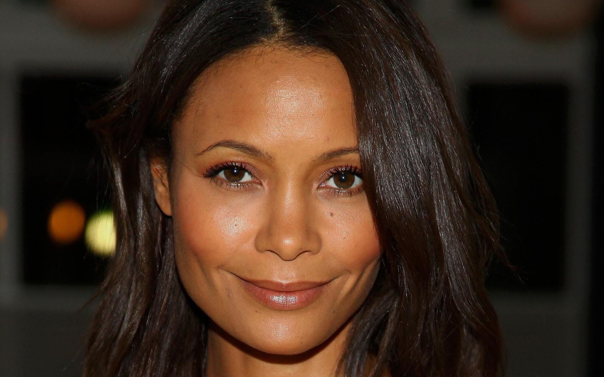 Download Actress English Celebrity Thandie Newton HD Wallpaper