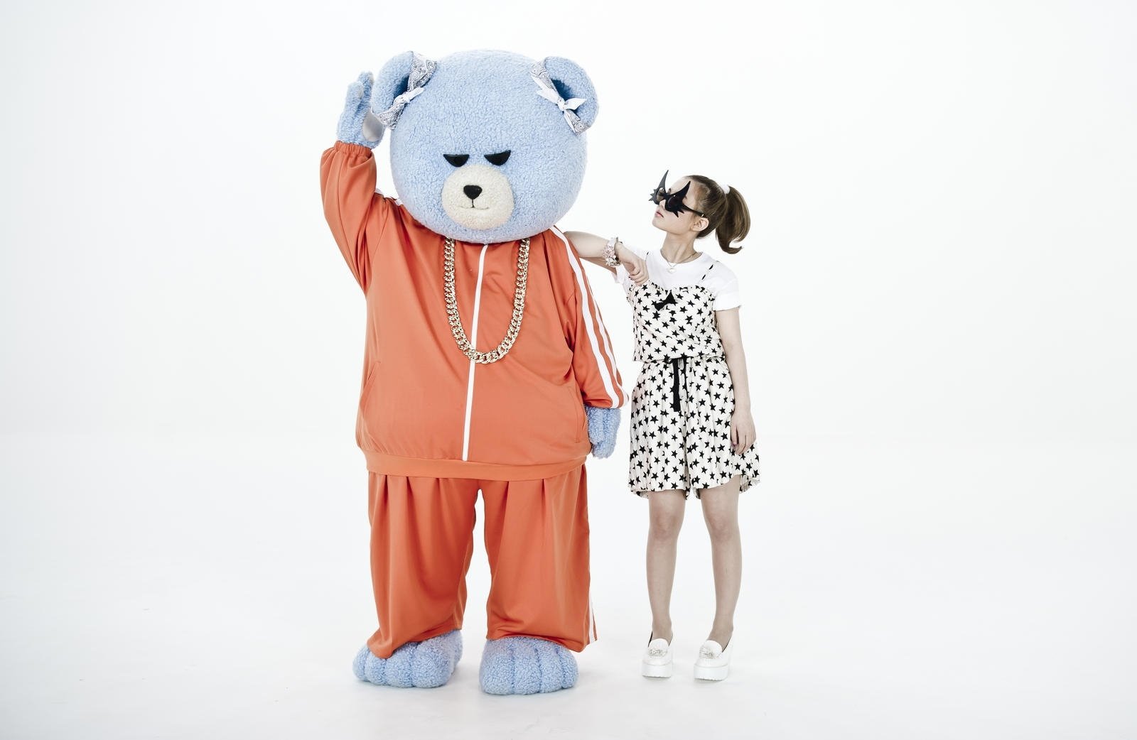 Download Music Lee Hi Wallpaper