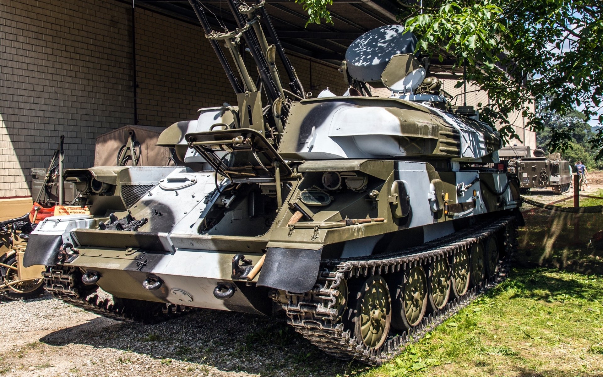 Download Military ZSU-23-4 HD Wallpaper