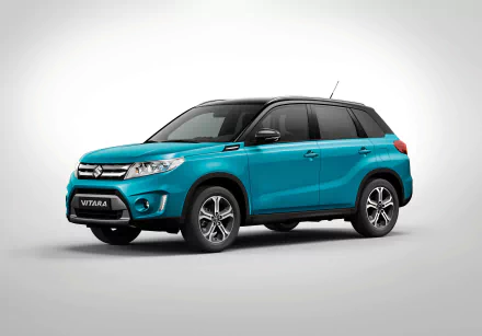 Turquoise Suzuki Vitara vehicle on a soft white gradient backdrop — 4K Ultra HD PC desktop wallpaper and background.