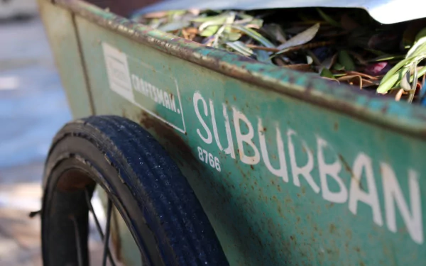  Old Wheelbarrow