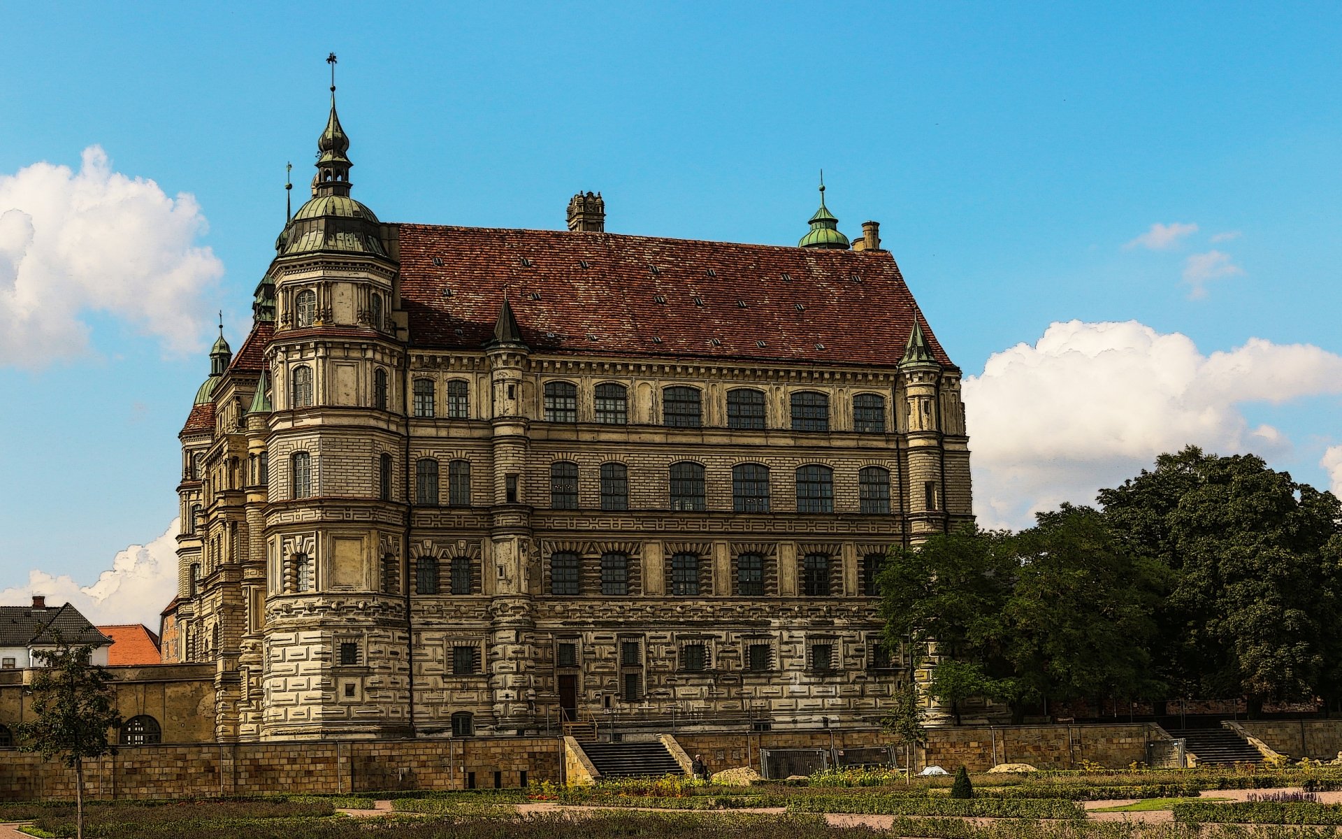 Download Man Made Güstrow Palace HD Wallpaper