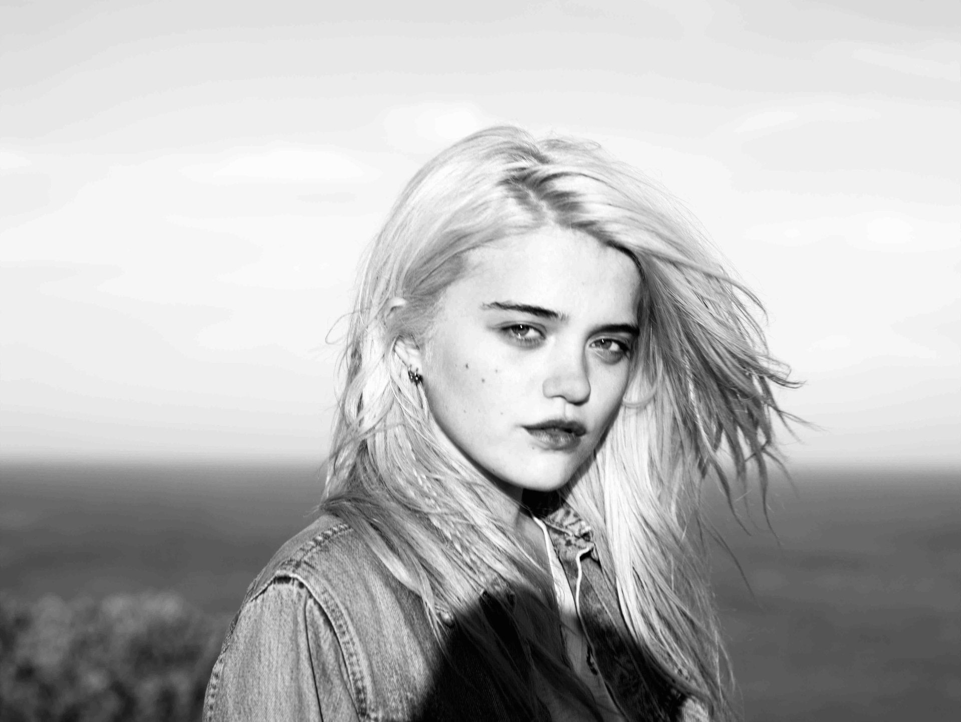 Download Music Sky Ferreira 4k Ultra HD Wallpaper