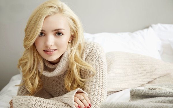 Celebrity Peyton List HD Wallpaper | Background Image
