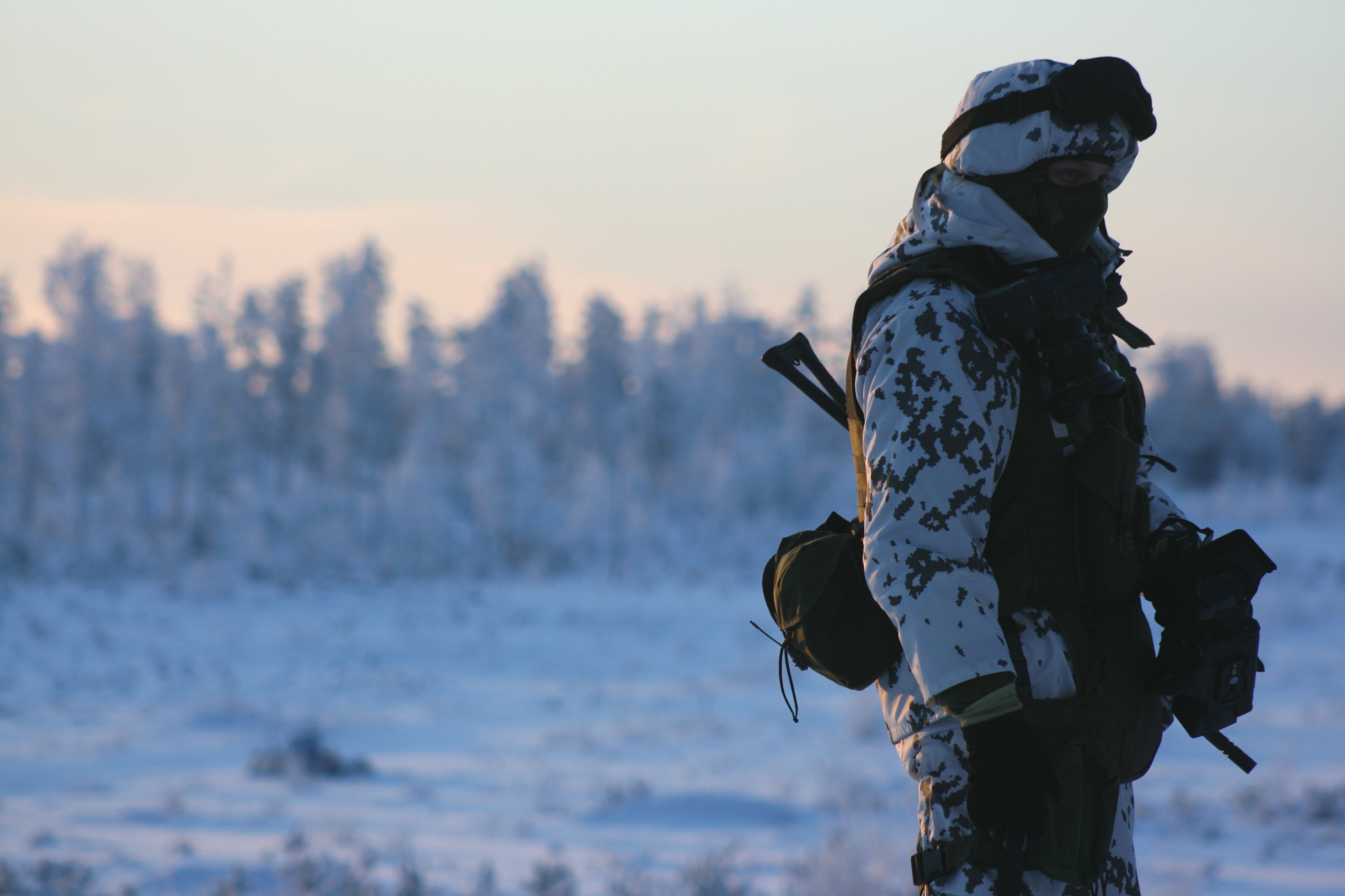 Finnish M/05 winter camo [960x600] : r/MilitaryPorn