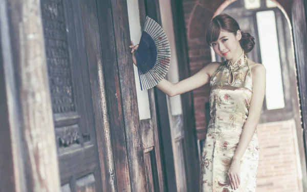 fan smile Taiwanese asian model woman Chén Qiáoqiáo HD Desktop Wallpaper | Background Image
