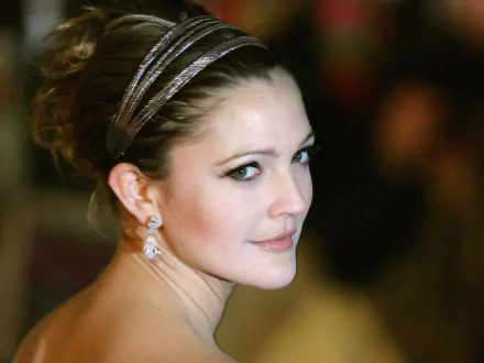 Celebrity Drew Barrymore HD Desktop Wallpaper | Background Image