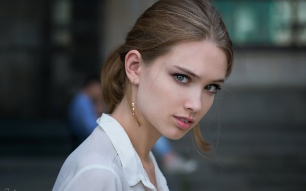Women Model Blonde Green Eyes Earrings HD Wallpaper | Background Image