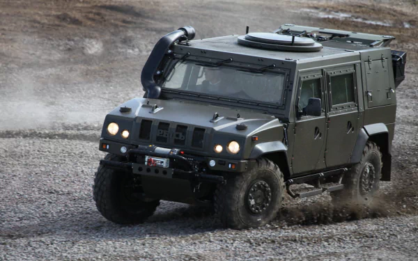 military Iveco LMV HD Desktop Wallpaper | Background Image