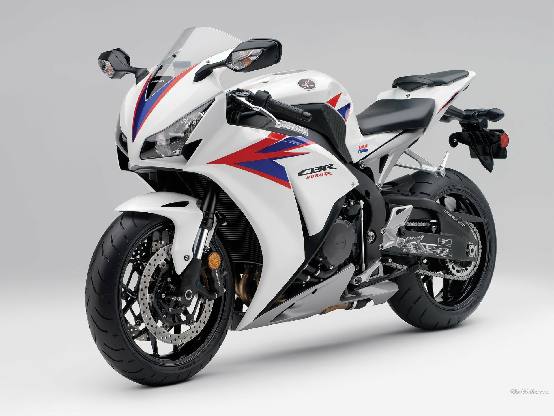 Stunning Honda Cbr Hd Wallpaper For Motorcycle Enthusiasts