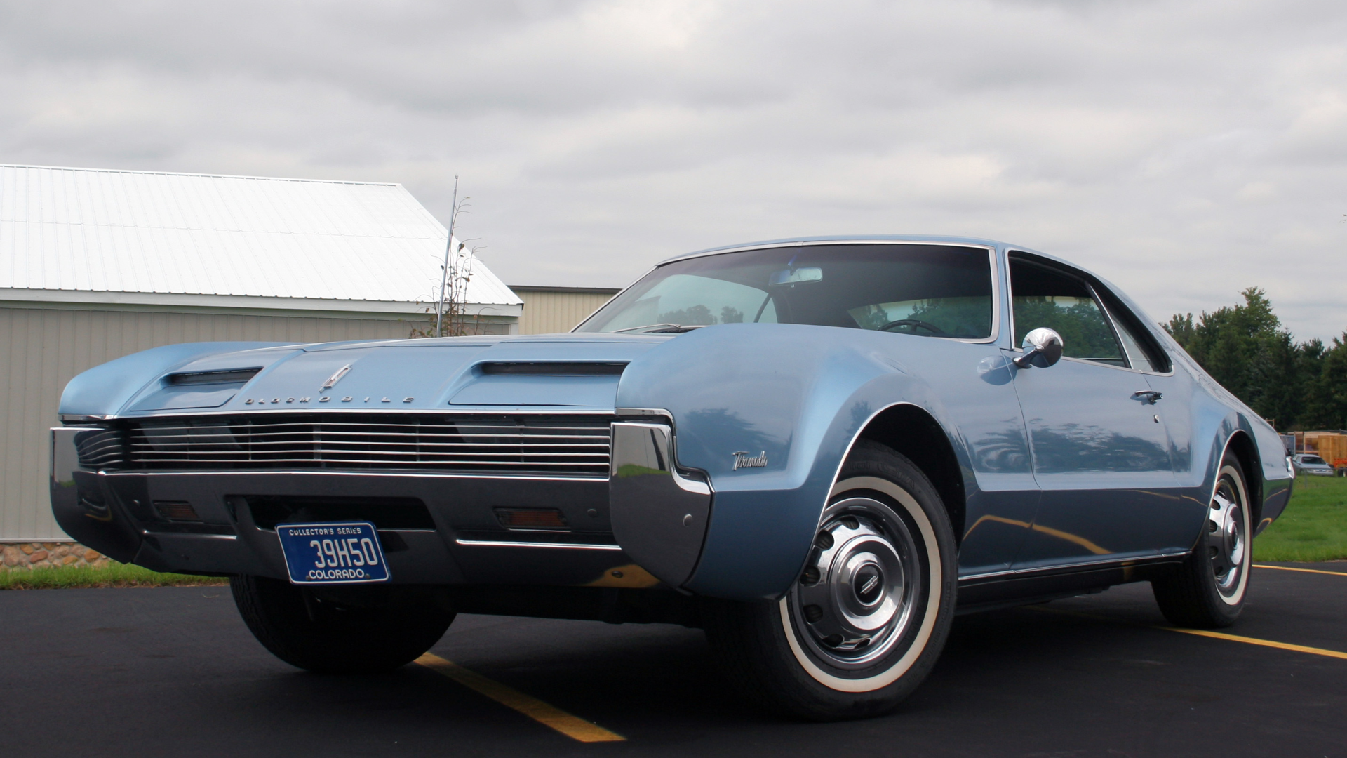 Download Vehicle Oldsmobile Toronado HD Wallpaper
