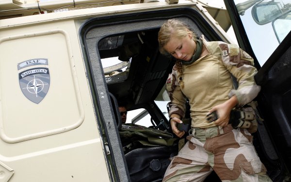 Military Soldier HD Wallpaper | Background Image