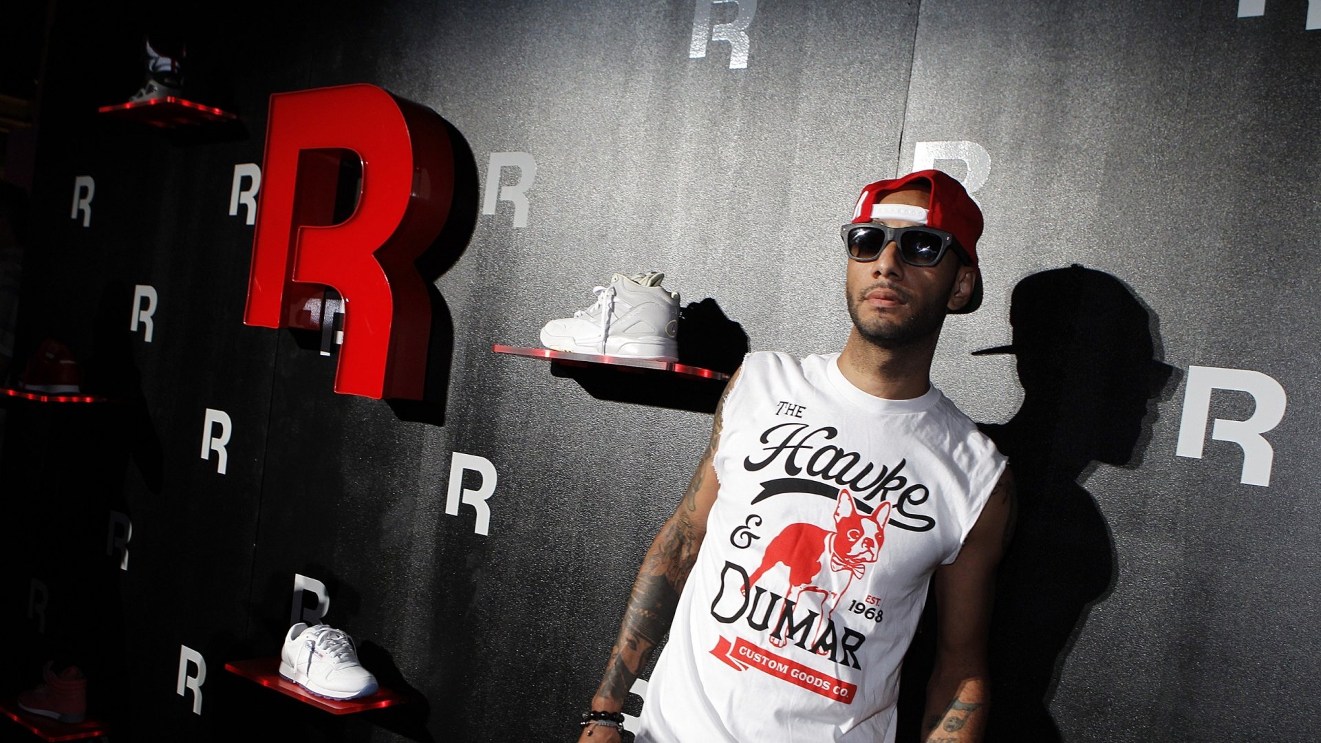 Download Man Made Reebok HD Wallpaper