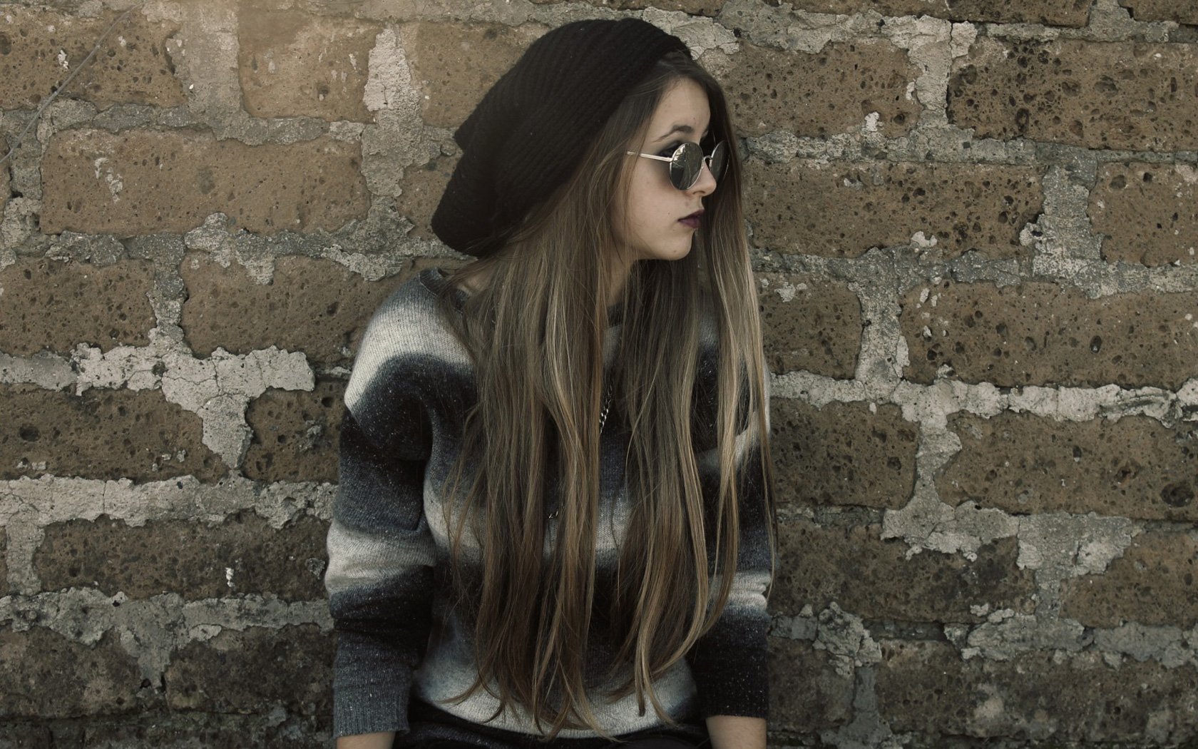 Download Woman Model Wallpaper