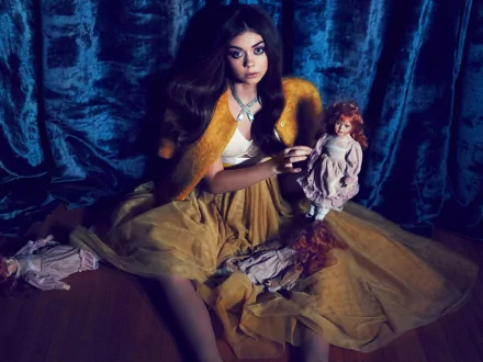 Celebrity Sarah Hyland HD Desktop Wallpaper | Background Image