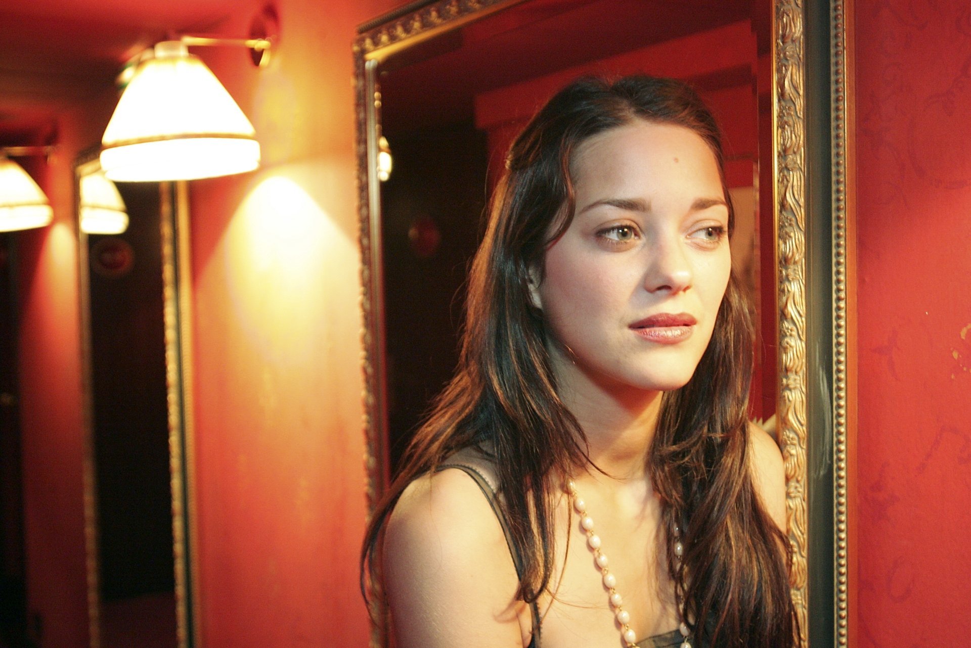 Download Celebrity Marion Cotillard HD Wallpaper