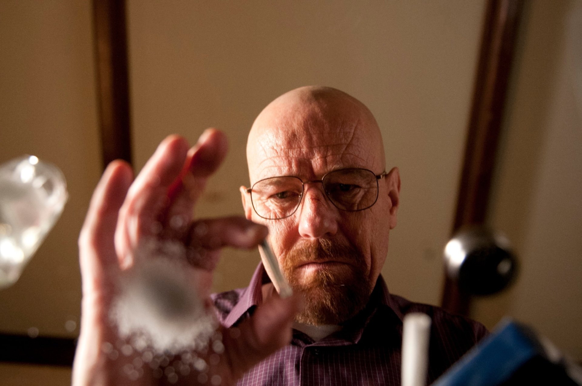 Download Bryan Cranston Walter White TV Show Breaking Bad HD Wallpaper