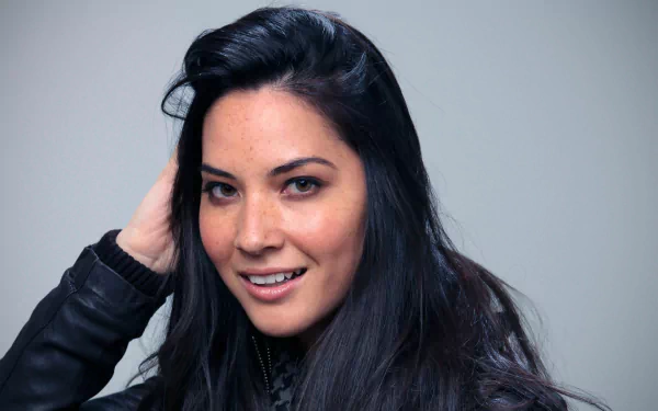 Celebrity Olivia Munn HD Desktop Wallpaper | Background Image