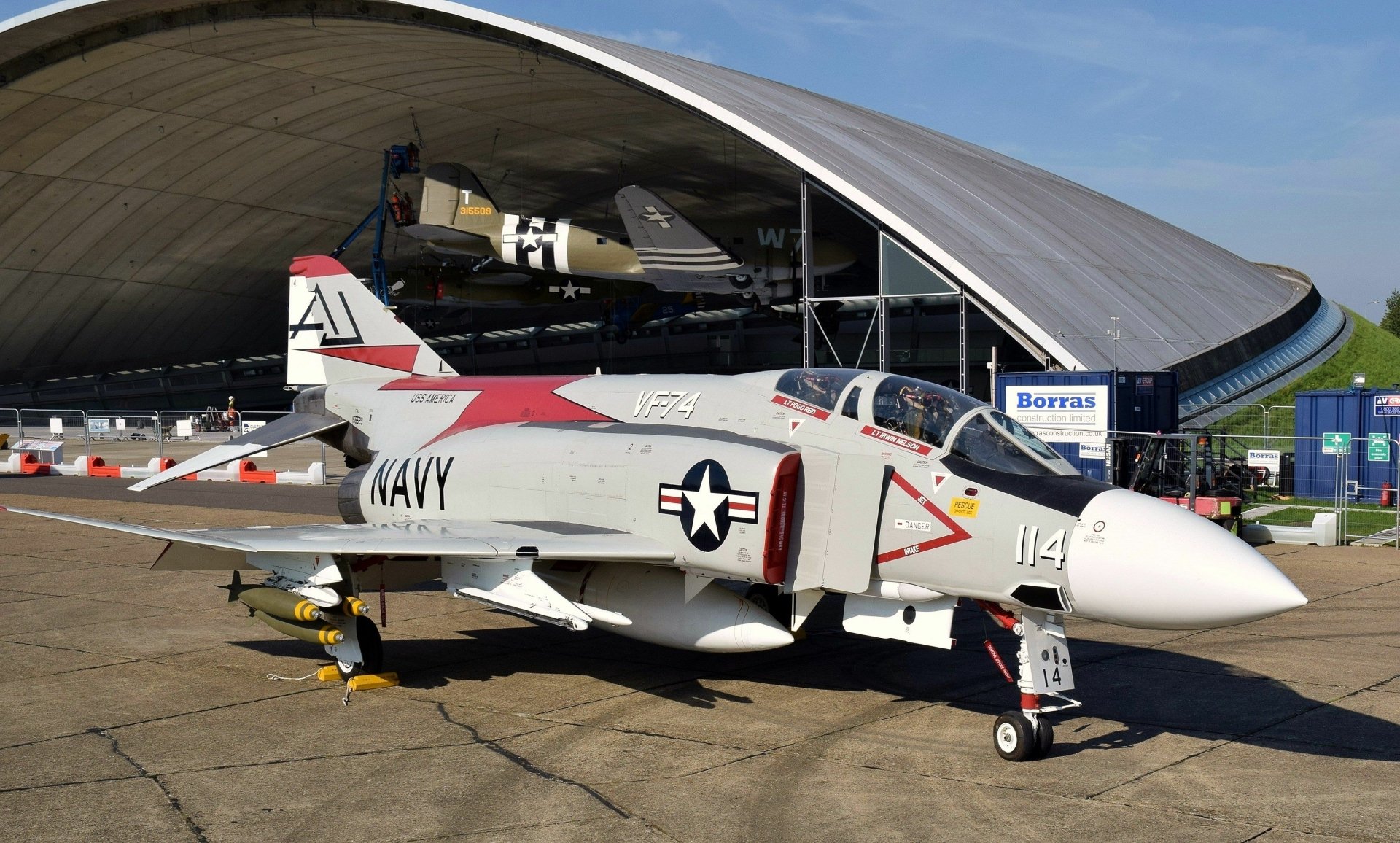 McDonnell Douglas F-4 Phantom II 由 Dreamliner 创 建 的 子 画 集.