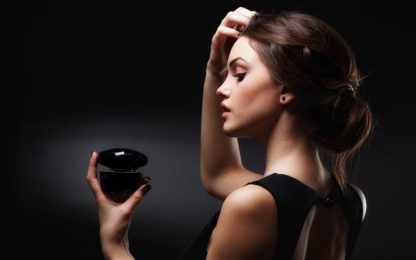 Women Model Models Perfume Brunette Mood HD Wallpaper | Background Image