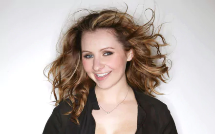 woman Beverley Mitchell HD Desktop Wallpaper | Background Image