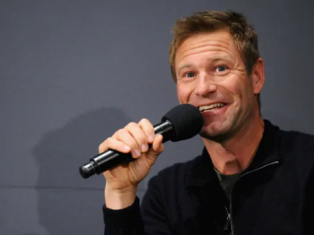 Celebrity Aaron Eckhart HD Desktop Wallpaper | Background Image