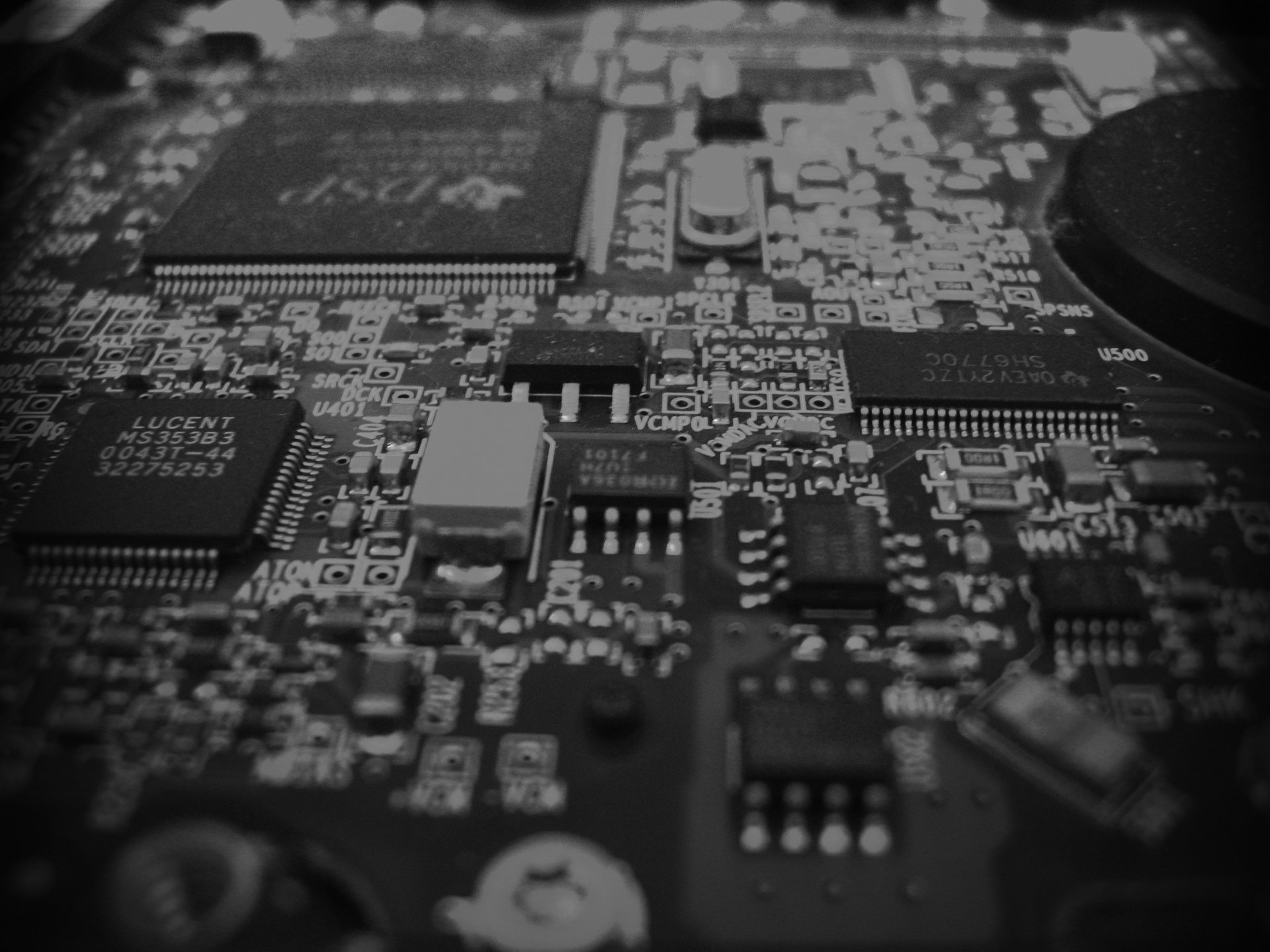 Download Technology Circuit HD Wallpaper