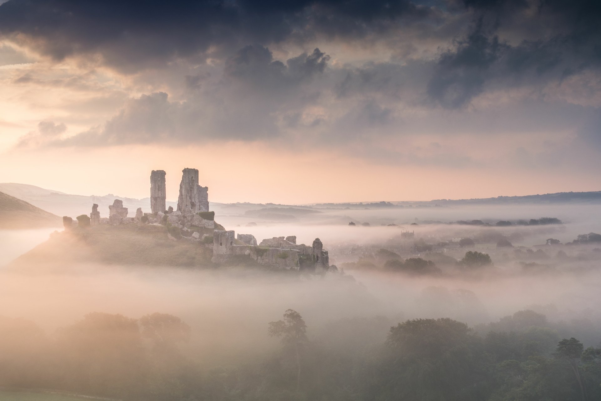 Download Man Made Corfe Castle 4k Ultra HD Wallpaper