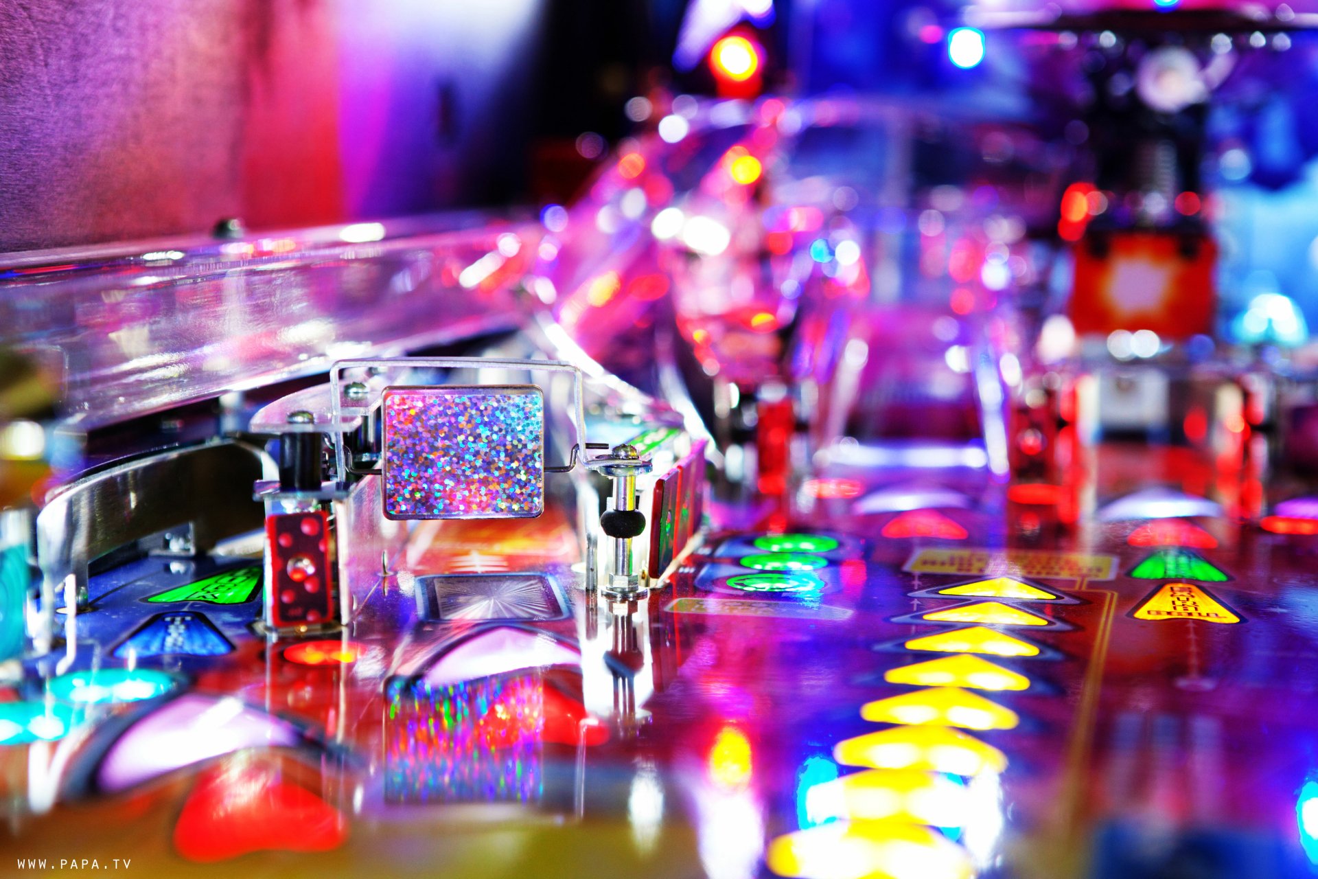 Download Man Made Pinball 4k Ultra HD Wallpaper