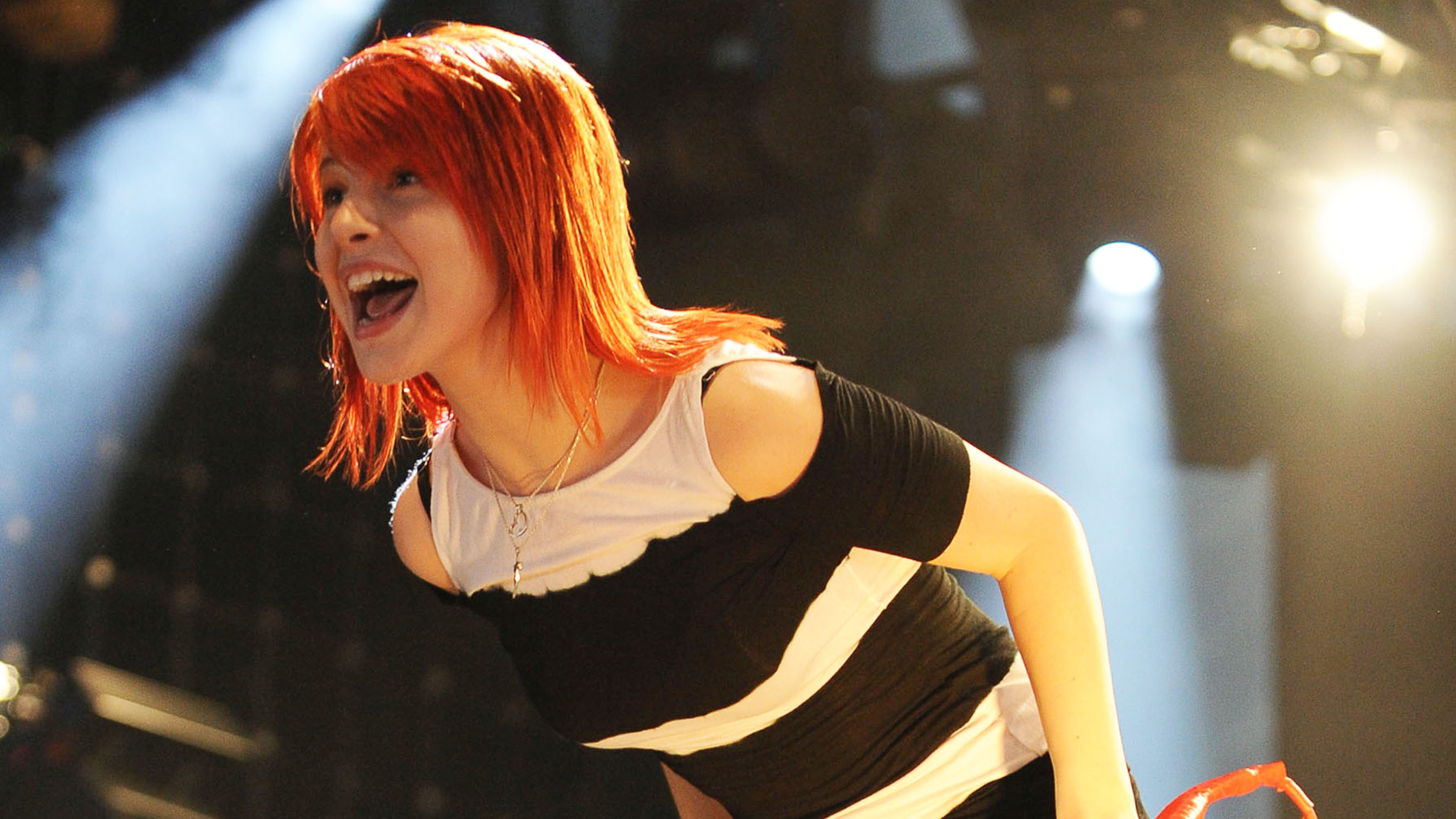 Hayley Williams HD Wallpapers and Backgrounds. 