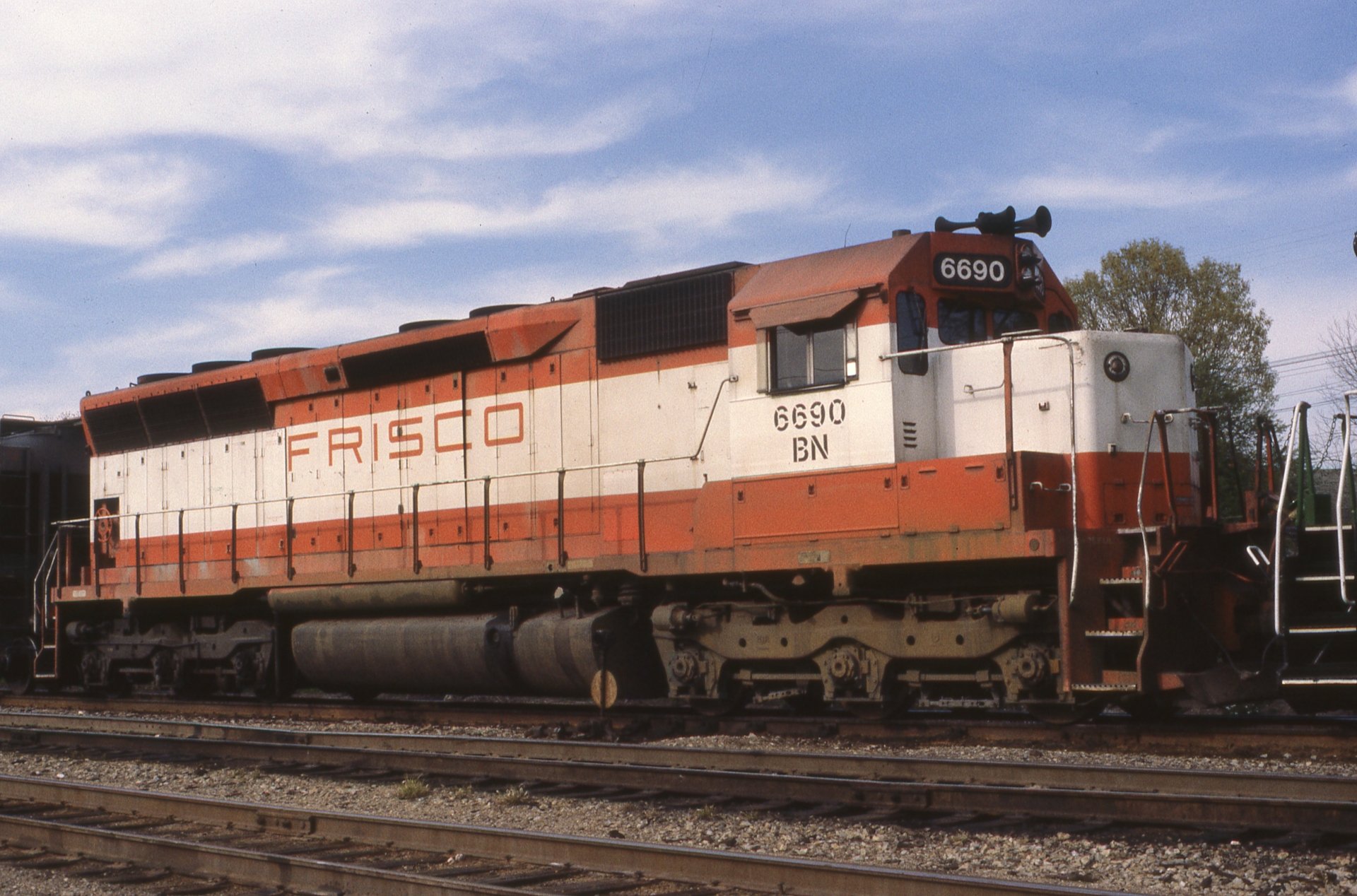 Download Vehicle Train 8k Ultra HD Wallpaper