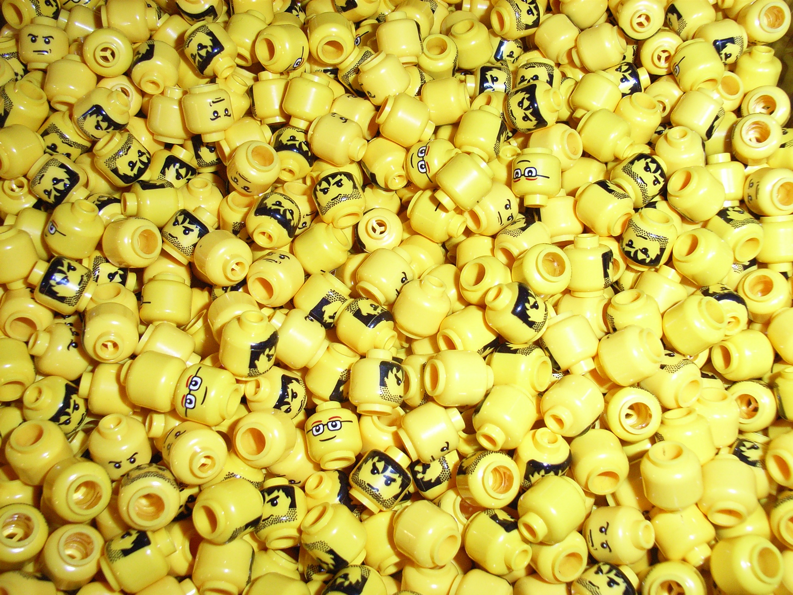 Yellow Lego Heads Hd Wallpaper Sfondo 2592x1944 Id 671619 Wallpaper Abyss