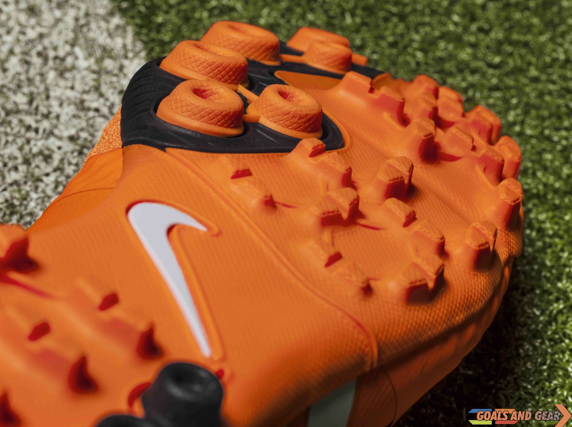 Download Man Made Nike 8k Ultra HD Wallpaper