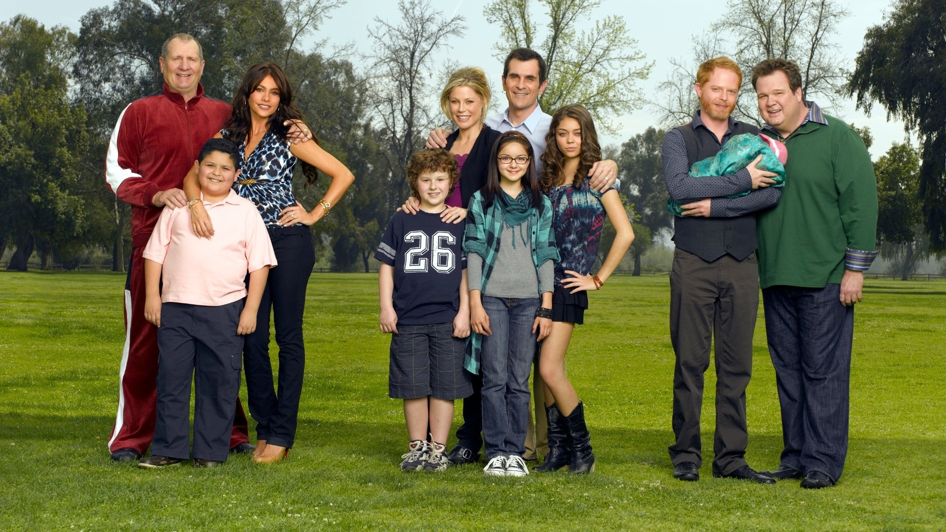 Download TV Show Modern Family HD Wallpaper