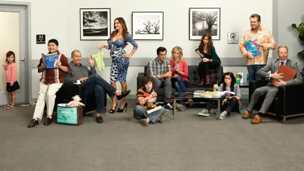 TV Show Modern Family HD Desktop Wallpaper | Background Image